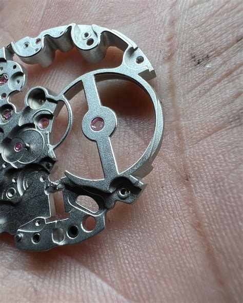 Skeletonizing another Rolex 4130 : r/watchmaking 